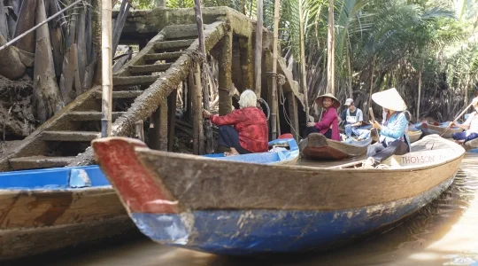 クチトンネル観光 + メコン川クルーズ